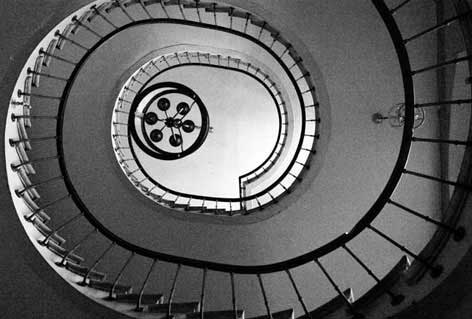 Valentino Goes Deliberately Feminine for Fall 2018