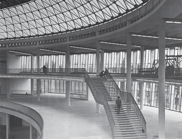 Meet Jo Jo, Body Positive Model and Cousin of Gigi